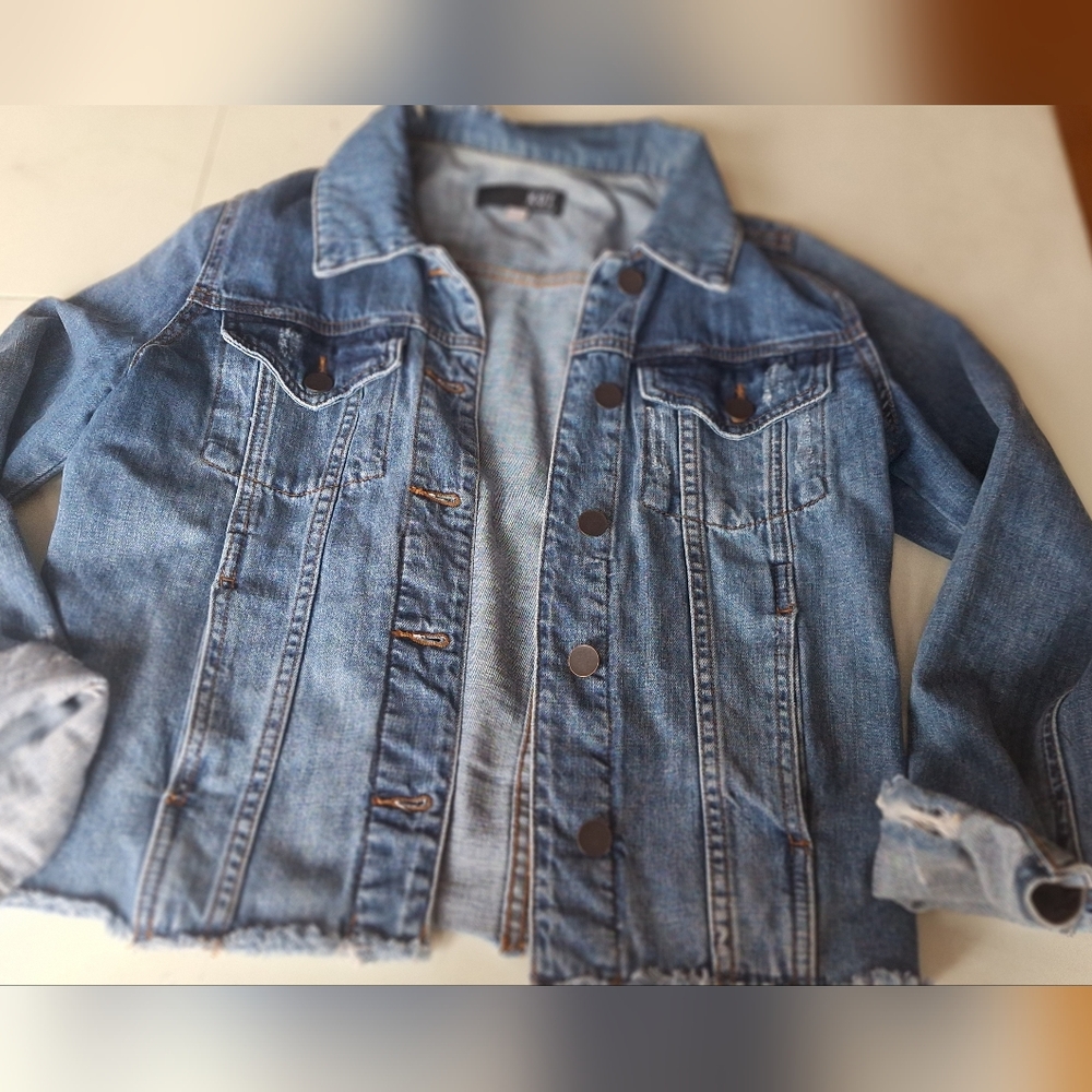 Kut From The Kloth Julia Cropped Denim Jacket Size M